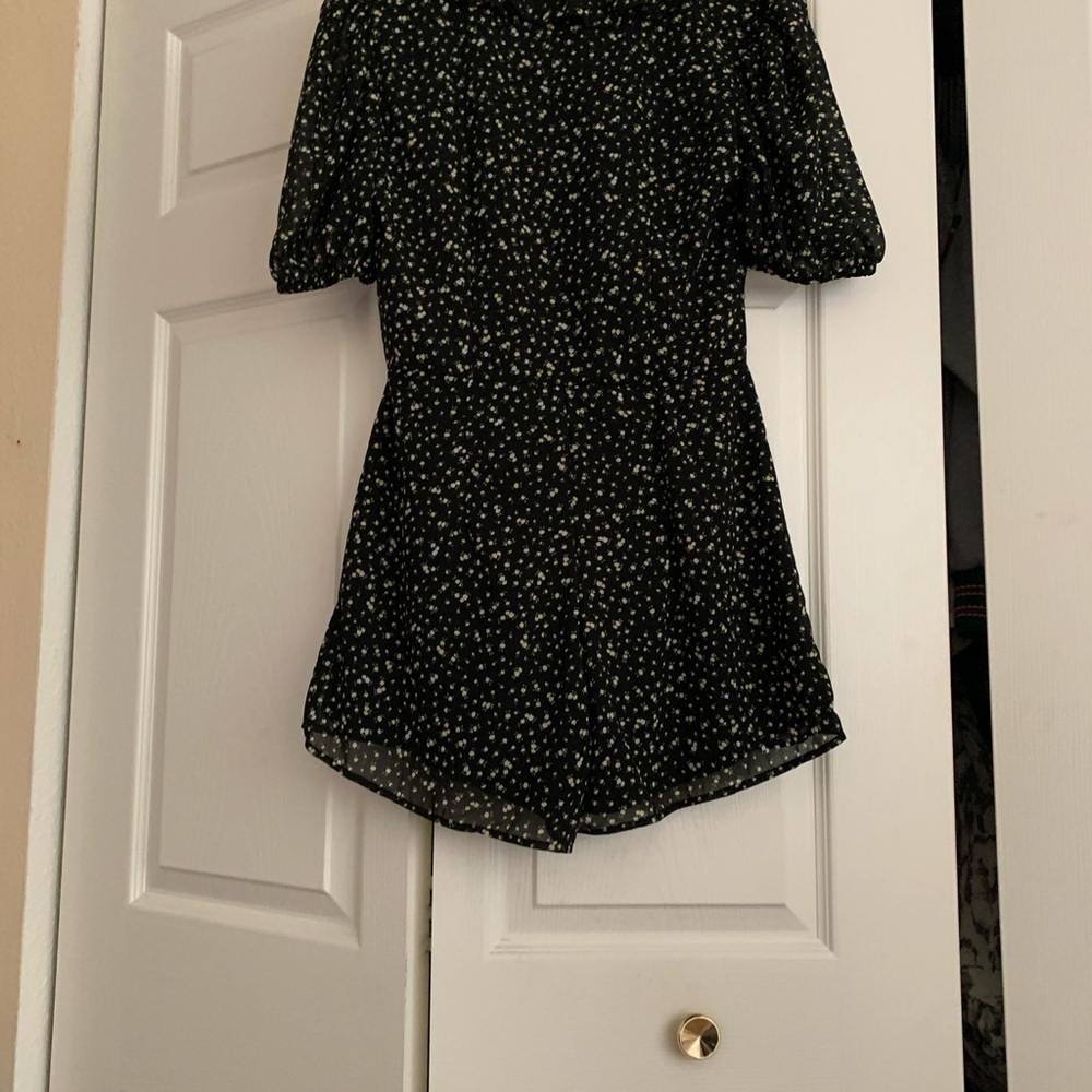 Puff sleeve floral yellow play suit - Picture 4 of 7
